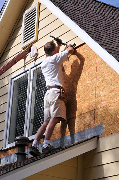 Best Yard Waste Removal  in Lake Sarasota, FL